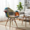 Poltrona Patchwork Imbottita con Braccioli e Gambe in Legno